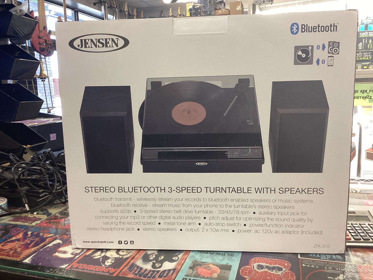 Bluetooth transmission wirelessly play your records to paired BT speakers
3 speed stereo drive 33/45/78
auxillary input jack for connecting mp3 players or phones
pitch adjust for optimizing record speed and sound quality
metal tone arm
auto stop switch
st